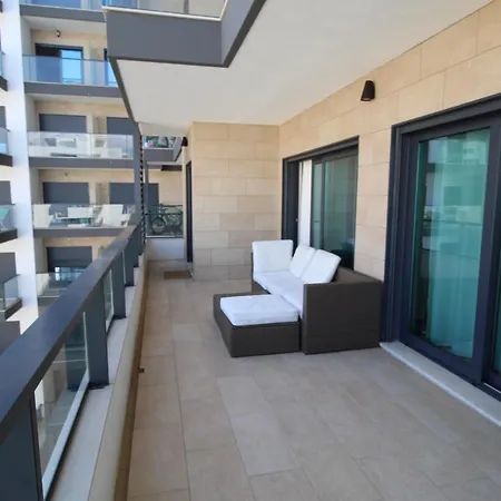 Апартаменты T1 Da Rocha / Rocha Prime B5 *